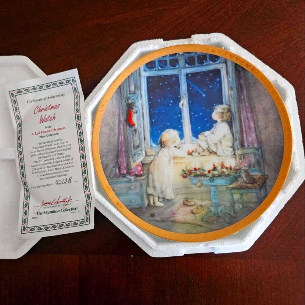 Hamilton Collection Christmas Watch Plate circa 1993: little girl and boy